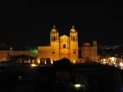 33 - Oaxaca’s cathedral at night
