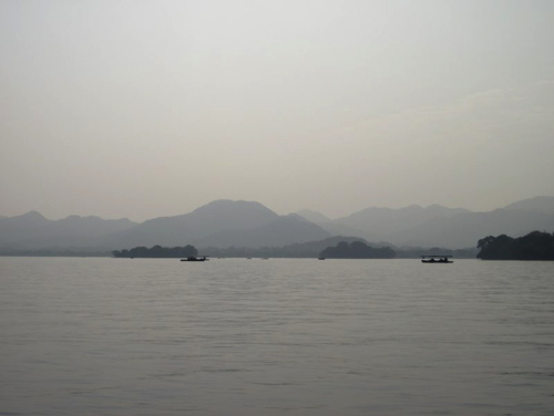 18 - Boats in the smog in Hang Zhou