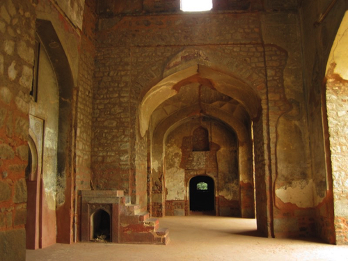 90 - Inside the Officer’s Memorial, Humayun’s Tomb