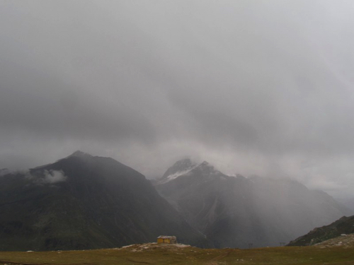 21 - Stormy weather on Rhotang Pass