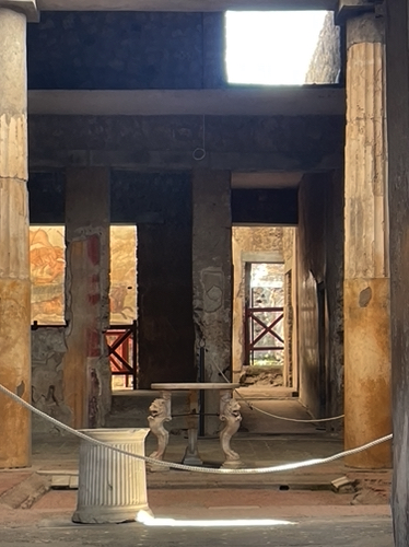 36 - Pompeiian house interior