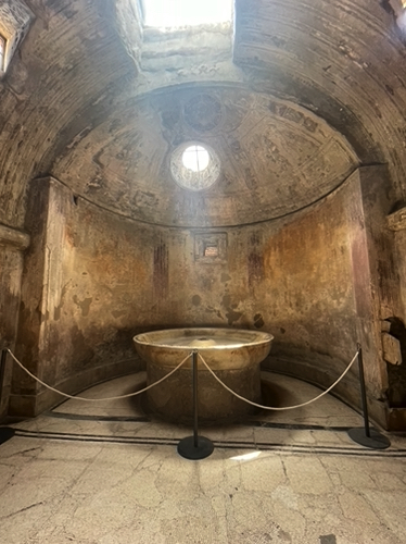 38 - Inside the men's baths