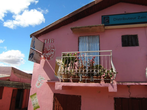 80 - Pink House
