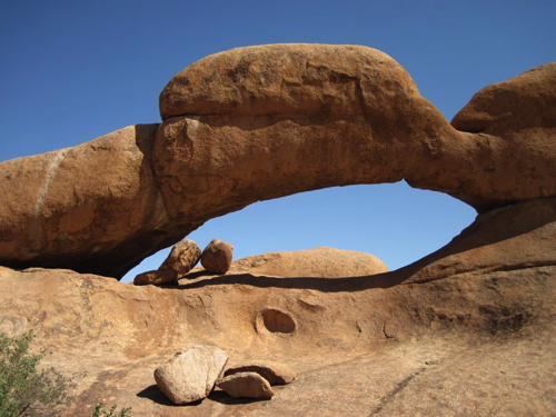 27 - Arch at Spitzkoppe