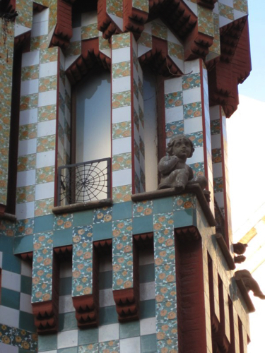28 - Detailed Gaudi house