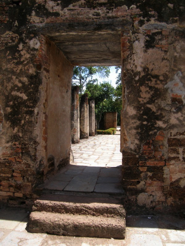 36 - Doorway, Wat Sri Sawai, Sukhotai