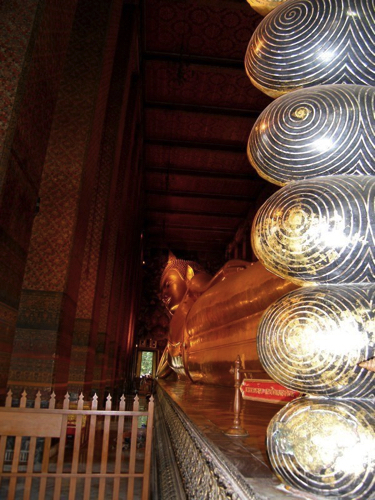 26 - Reclining Buddha, Wat Pho, Bangkok