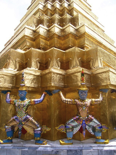3 - Guardian Figures with Golden Chedi